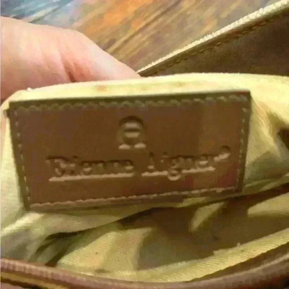 etienne aigner handbag - Picture 3 of 5